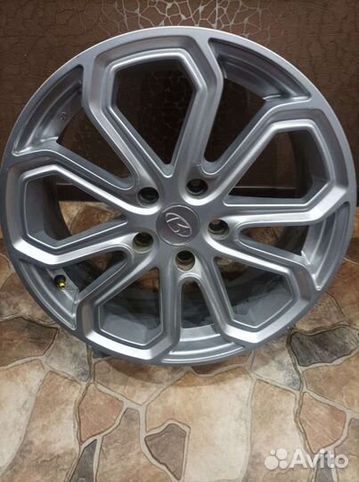 Продаю диски комплект 4 шт r 17 5/114.3
