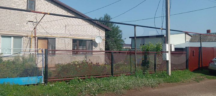 Дом 101 м² на участке 8 сот.