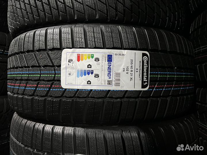 Continental WinterContact 8S 265/40 R21 и 255/40 R21 103V