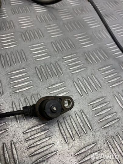 Датчик ABS передний левый Toyota Camry V40 2azfe