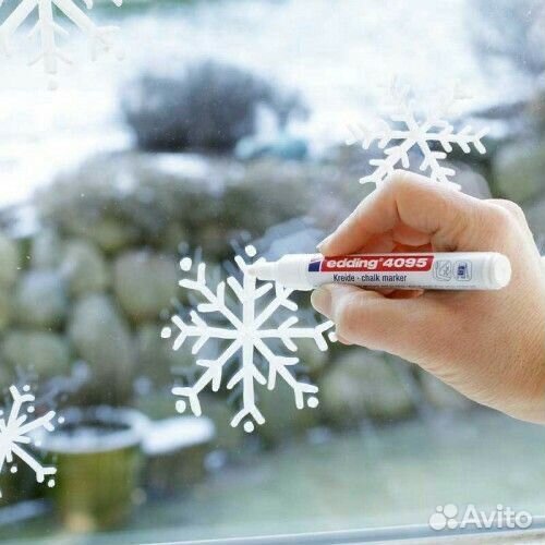 Роспись витрин в новогоднем стиле