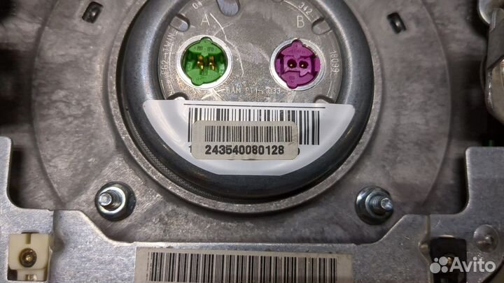 Подушка безопасности водителя Volvo XC70, 2004