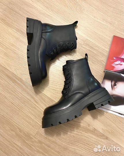 Ботинки демисезонные