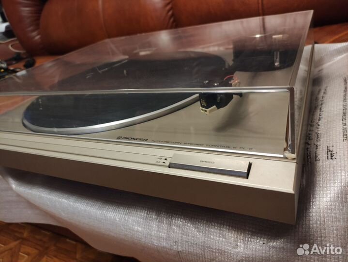 Виниловый проигрыватель pioneer