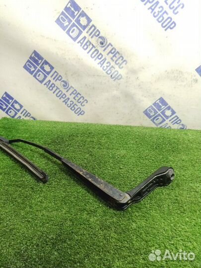 Дворник лобового стекла левый Renault Symbol седан