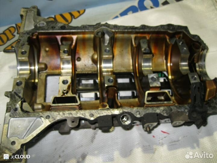 Блок двигателя на citroen C4 11- B7 EP6