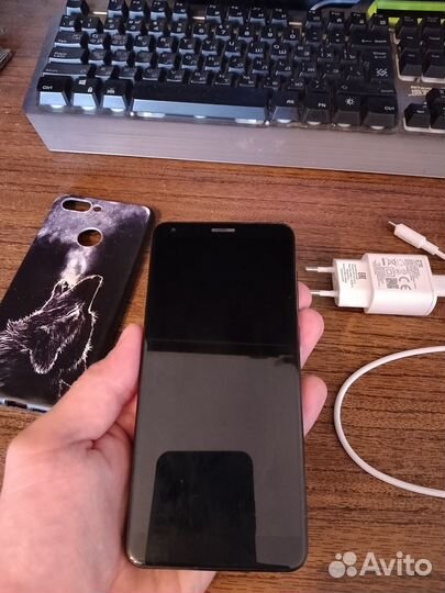 Смартфон ZTE Blade V9