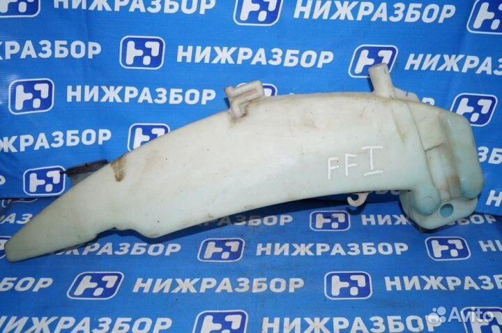 Бачок омывателя лобового стекла Ford Focus 1 седан