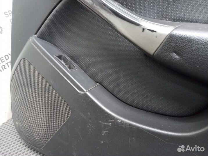 Обшивка боковой двери задняя правая Nissan Skyline