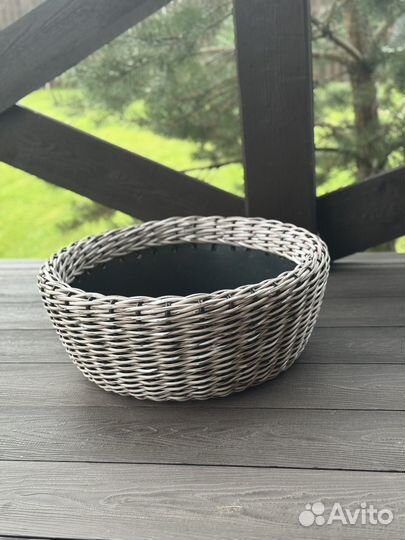 Дровница и кашпо