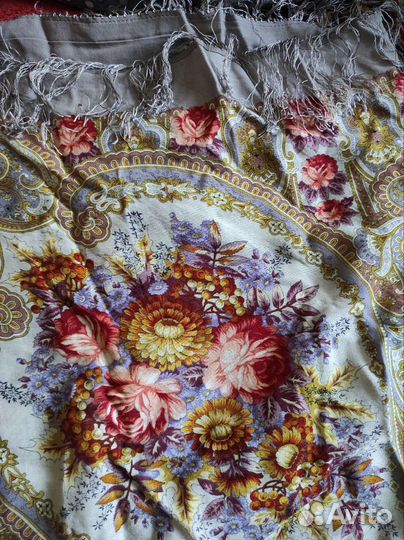 Платки павлово-посадские шерсть