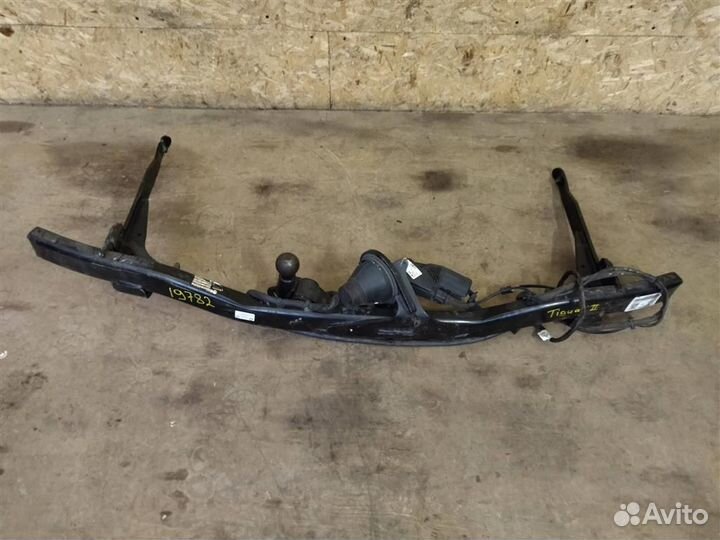 Прицепное устройство (фаркоп) VW Tiguan 2