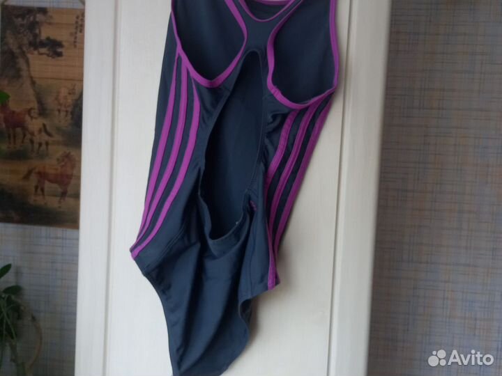 Купальники на девочку р.164,150 Adidas,Benetton