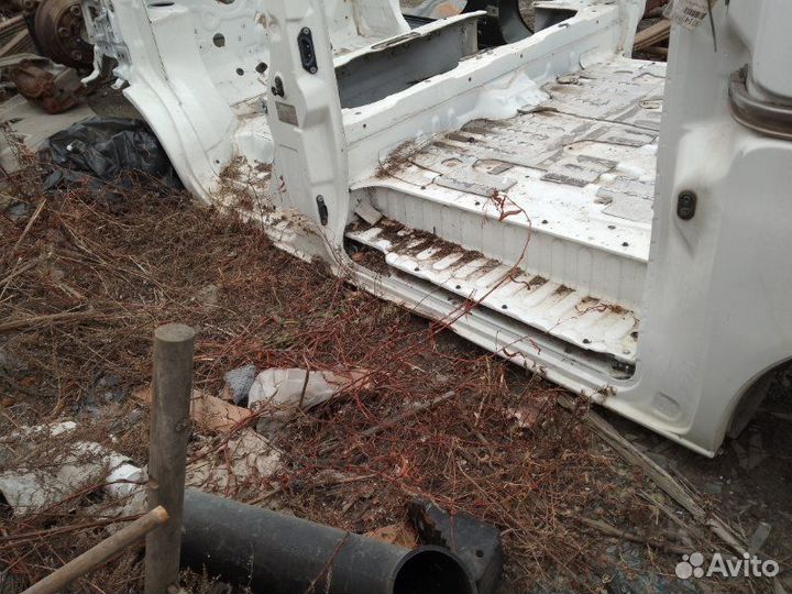 Порог кузова передний левый Toyota Town Ace/Lite