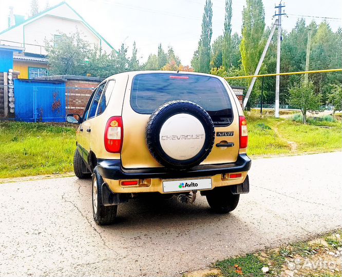 Chevrolet Niva, 2004