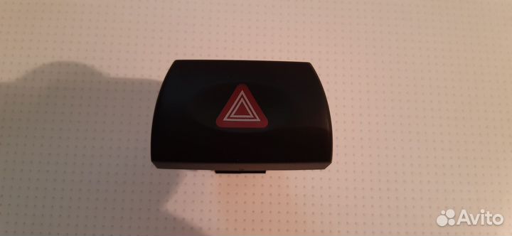 Кнопка аварийной сигнализации Лада Калина