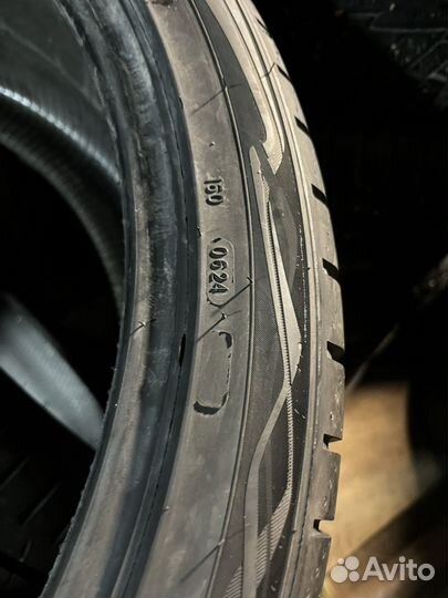 Ikon Tyres Autograph Ultra 2 SUV 295/35 R21