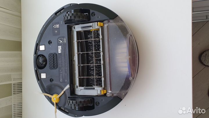 Робот пылесос iRobot Roomba 698