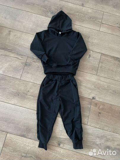 Новый детский спортивный костюм 98 размер