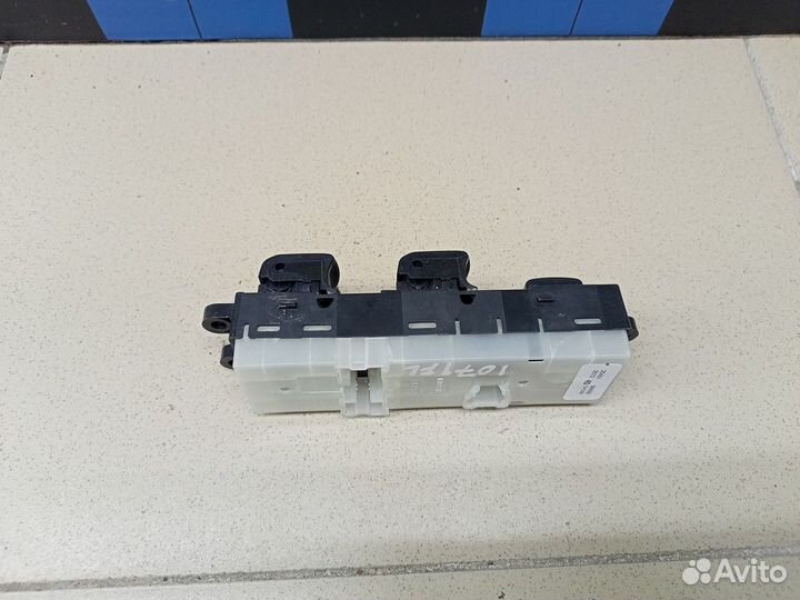 Блок управления стеклоподъемниками Qashqai (J10) 2