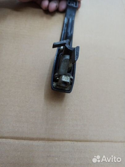 Ручка наружная передняя левая Volkswagen Passat B2