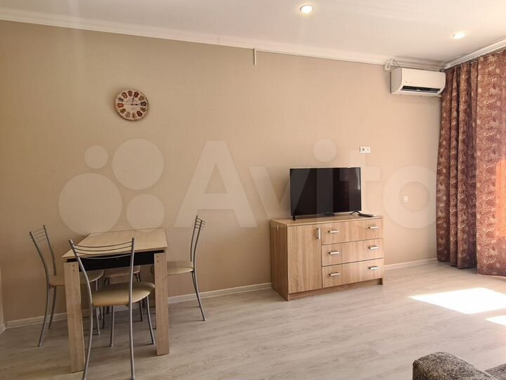 2-к. квартира, 45 м², 1/16 эт.