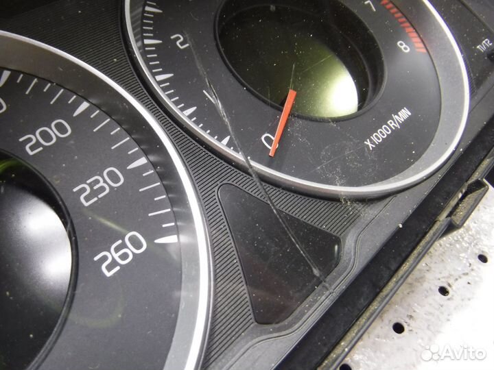 Панель приборов Volvo S60 2