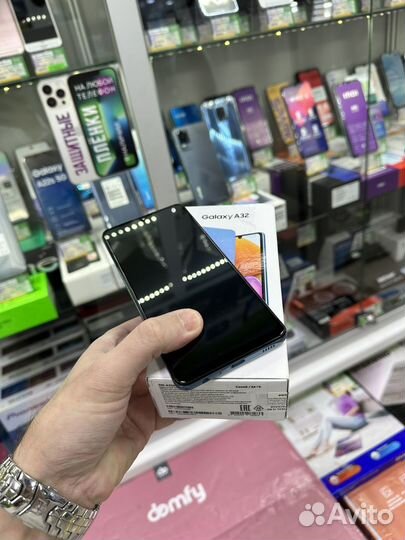 Samsung Galaxy A32, 4/64 ГБ
