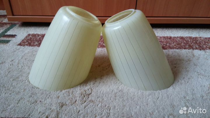 Плафоны 2шт стекло скошенный низ беж универсальный