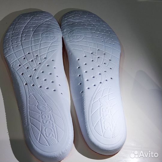 Кроссовки Asics