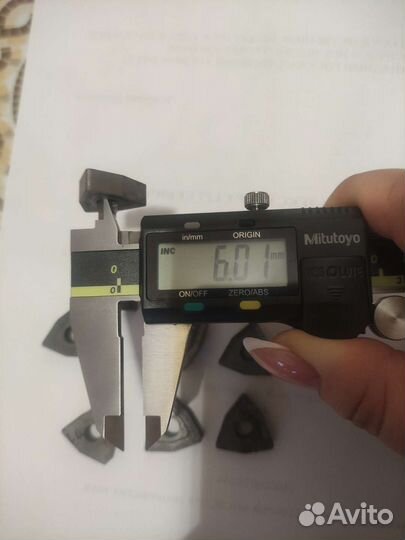 Твердосплавные сменные токарные пластины