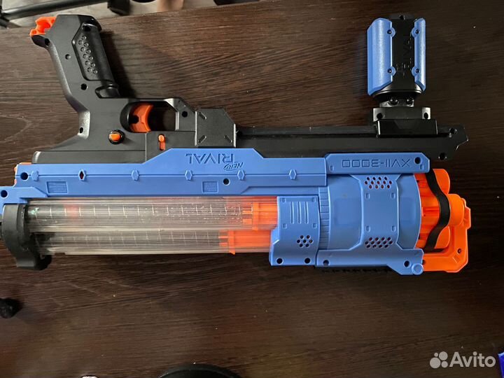 Игрушечный автомат нерф