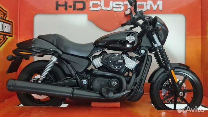 Модель мотоцикла Maisto Harley-Davidson Street 750