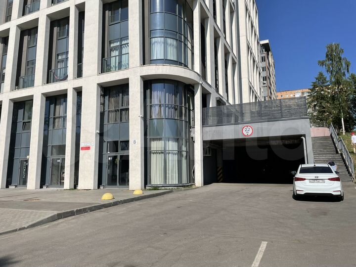 Машиноместо, 14 м²