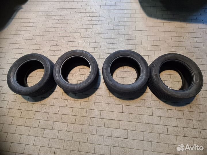 Continental ContiPremiumContact 5 215/55 R16 93V