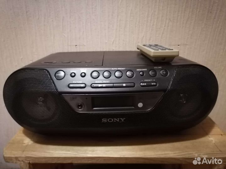 Sharp GX CD555Z Philips AZ1570 и