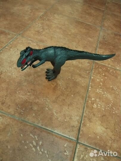 Детский динозавр игрушка