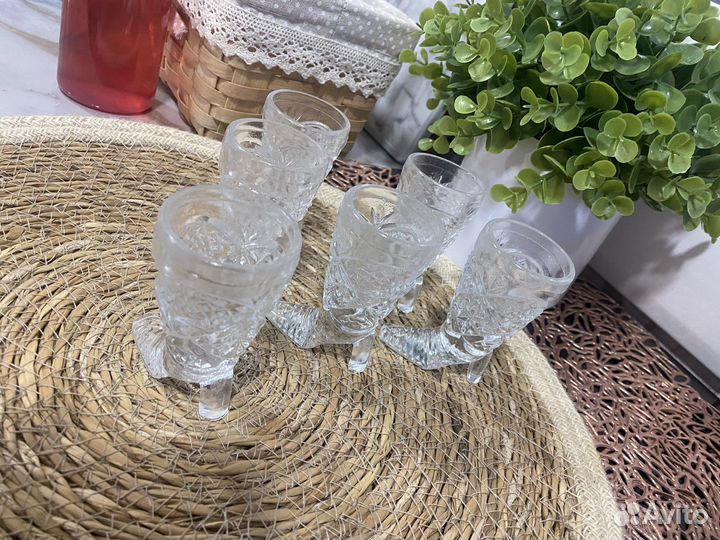 Хрустальные рюмки