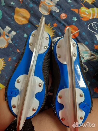 Коньки хоккейные