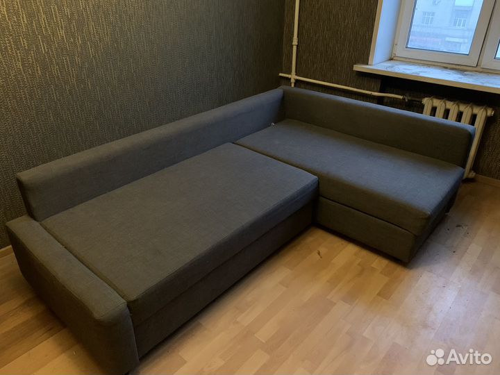 Угловой диван-кровать,бу