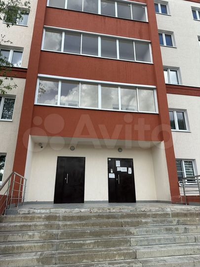Комната 65,1 м² в 2-к., 2/5 эт.