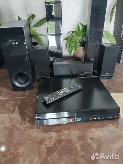 Домашний кинотеатр LG 5.1 Blu-ray BH6420P