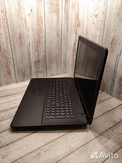 Игровой Asus 17.3 Дюйма/8GB RAM/SSD 500GB