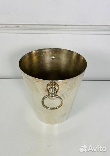 Антикварное ведерко для шампанского