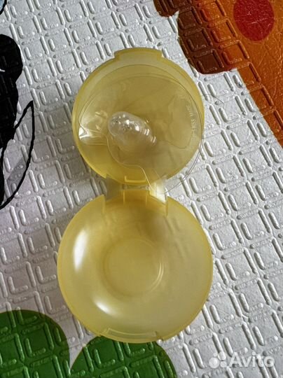 Новые накладки для кормления medela