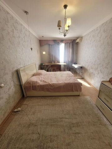 2-к. квартира, 56 м², 1/5 эт.