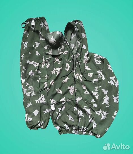 Костюм для походов в лес тройка