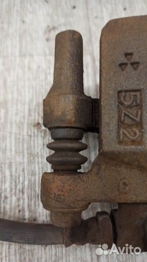 Суппорт задний правый Mitsubishi Lancer 9 CS3A