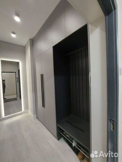 Кухня в потолок