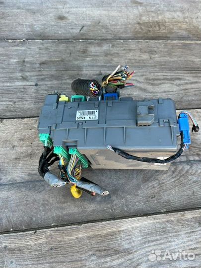 Блок предохранителей Honda Civic 4D 1.3 2008